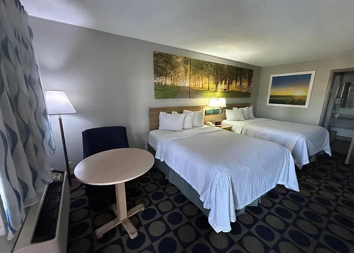 Days Inn By Wyndham Byron