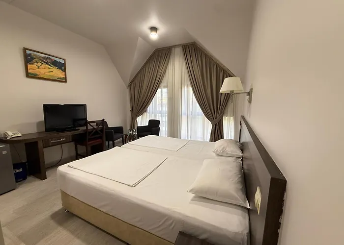 Yerevan Deluxe Hotel