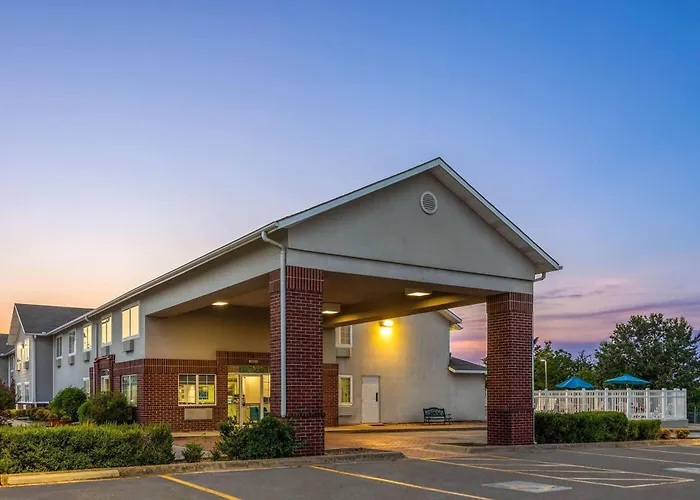Days Inn By Wyndham Mountain Home