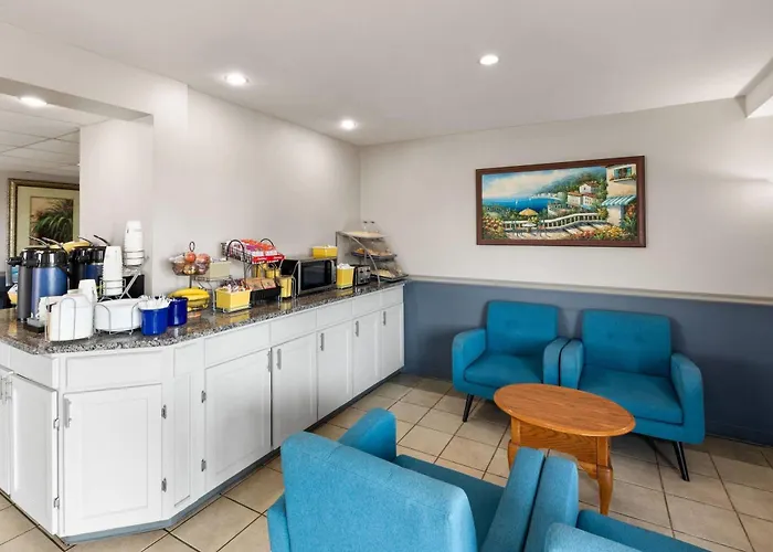 Days Inn By Wyndham Mountain Home