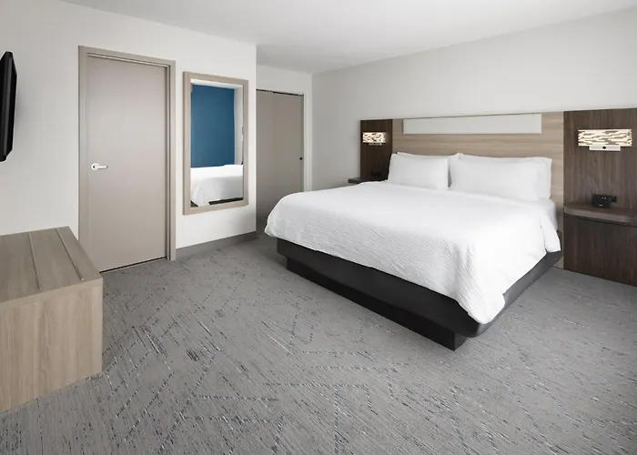 Holiday Inn Express & Suites Wyomissing By Ihg