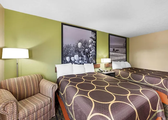 Super 8 By Wyndham Bellefontaine