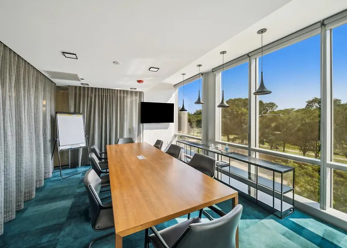Sentral Michigan Avenue