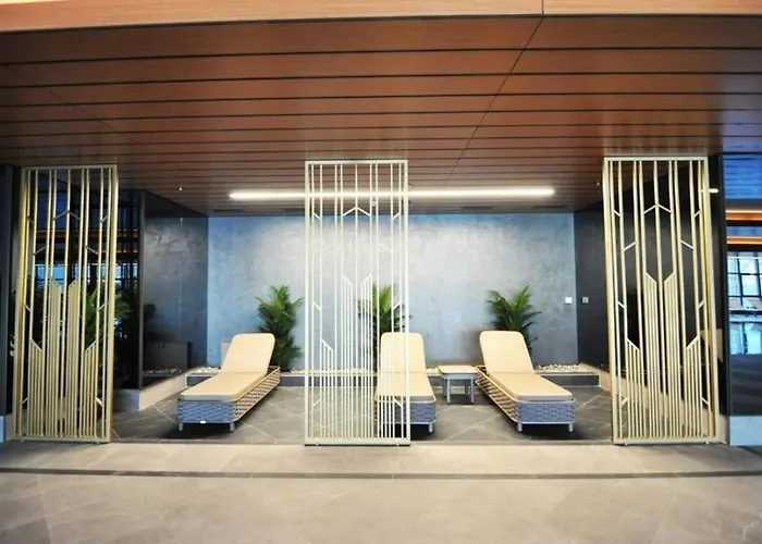 Lovely Modern 1Bd Condo Views W Poolgym! #222