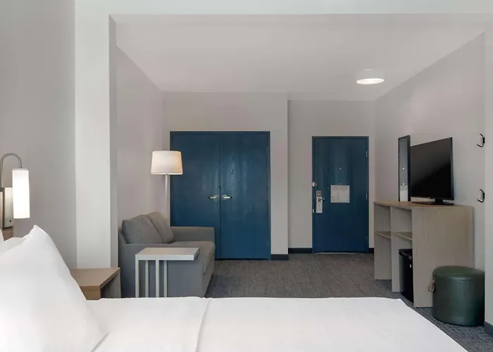 Spark By Hilton Montgomery Eastchase