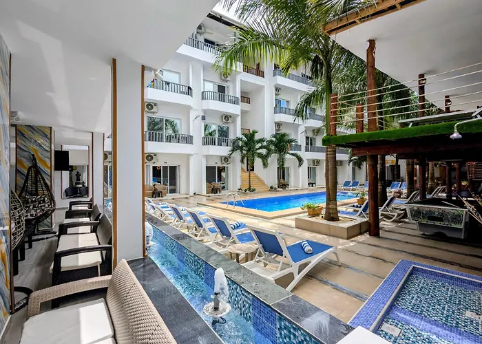 Golden Hotel