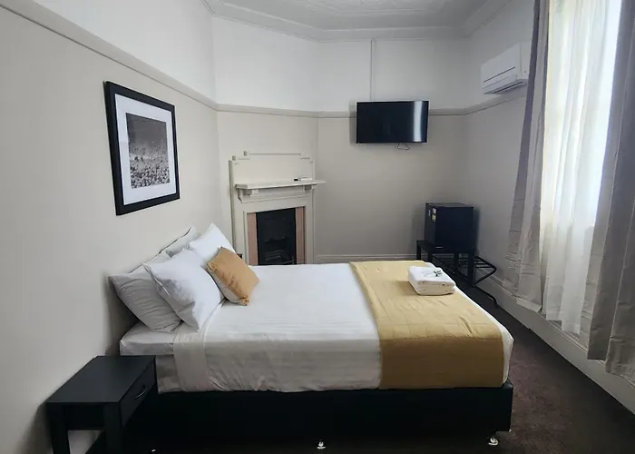 Islington Barracks Hotel
