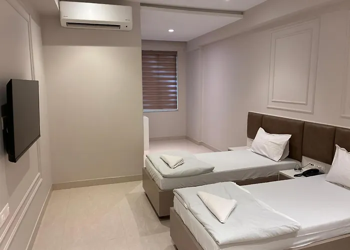Swarn Hotel