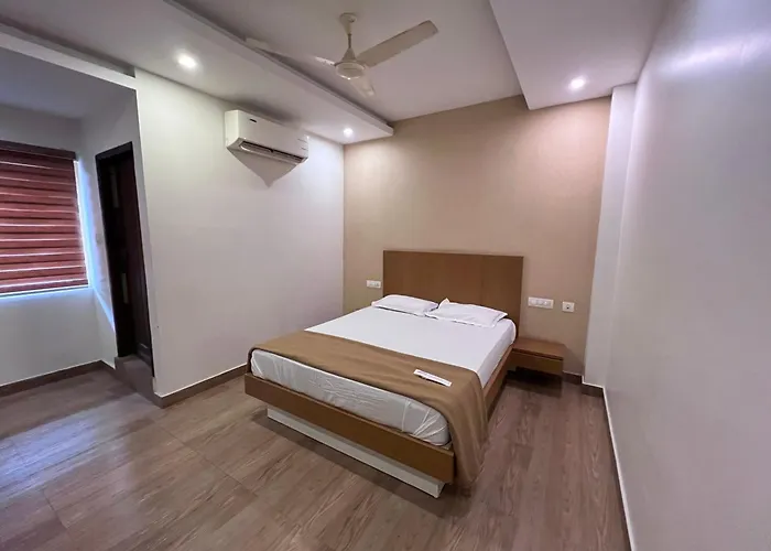Near Calicut International Airport - Hotel Faris