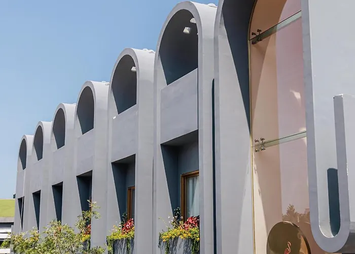 Flamingo Boutique Hotel