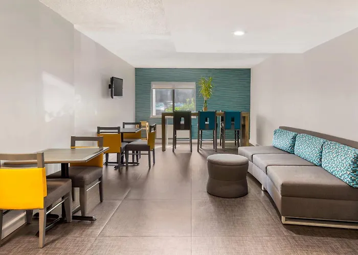 Quality Inn & Suites Raleigh Durham Airport