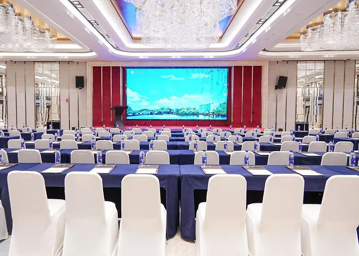 Lakeside Hotel Fuzhou