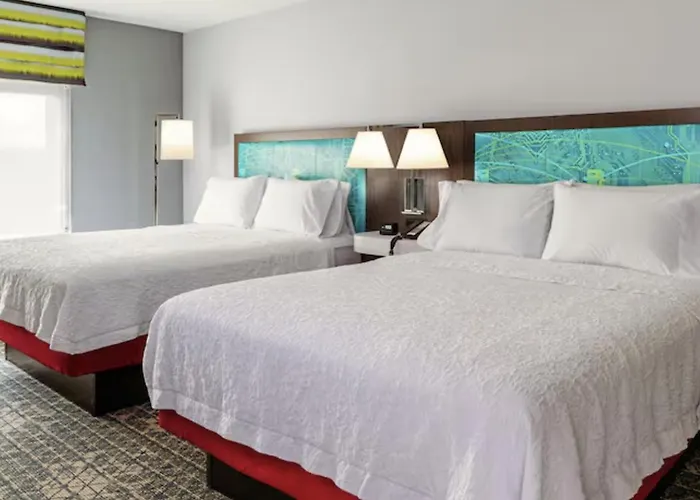 Hampton Inn & Suites By Hilton North Haven