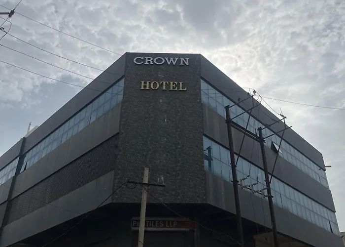 Crown Hotel