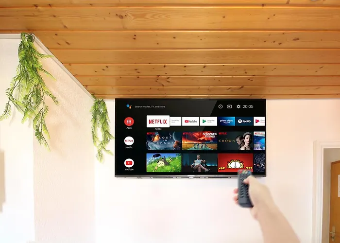 CityStayOne - Kleines Standardzimmer im Zentrum für eine einfache Übernachtung No kitchen no hotel services no reception no breakfast buffet - Of course Late check-in via self check-in high-speed WiFi smart TV good mattresses a quick&easy check-o