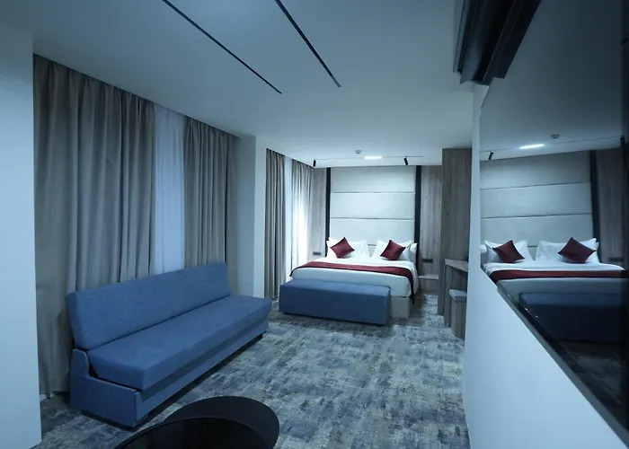 Roya Downtown Boutique Hotel