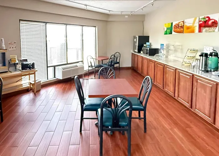 Quality Inn & Suites Thomasville-High Point