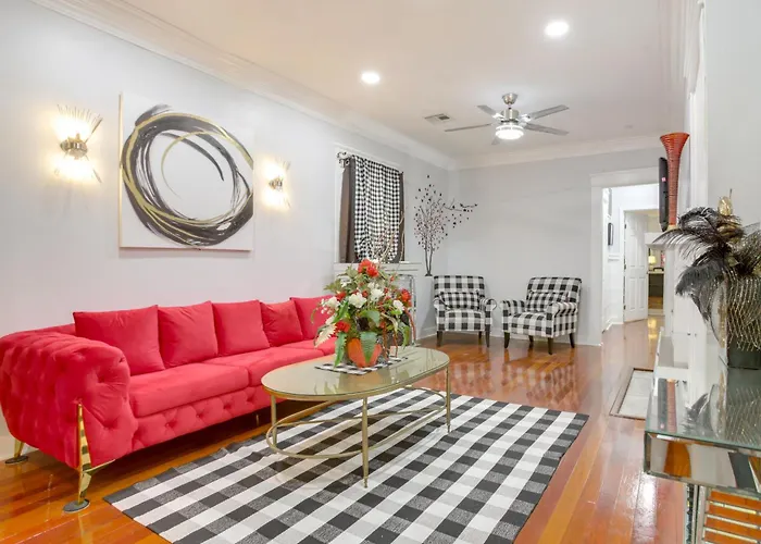 Chic Uptown Nola Home W/ Free Parking