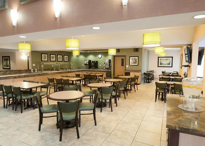 Crystal Inn Hotel & Suites - Salt Lake City