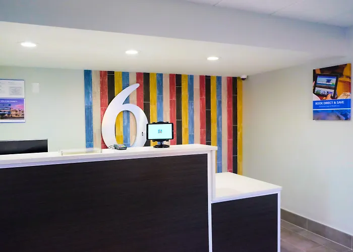 Motel 6-Burnsville, Mn