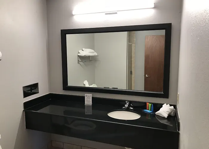 Days Inn By Wyndham Foley - North Gulf Shores