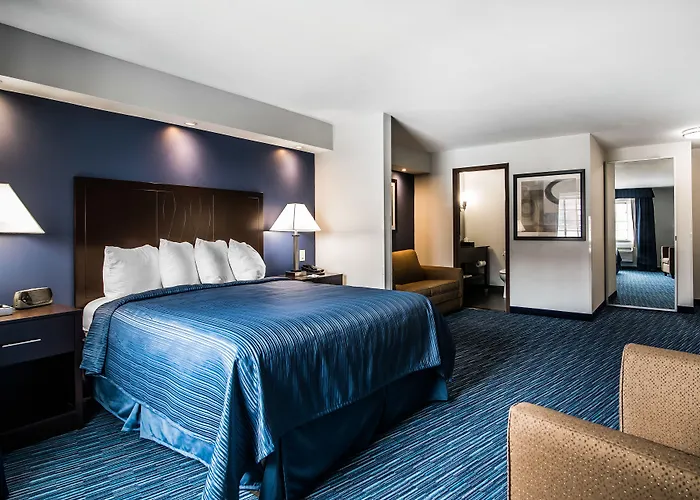 Clarion Pointe Syracuse Downtown