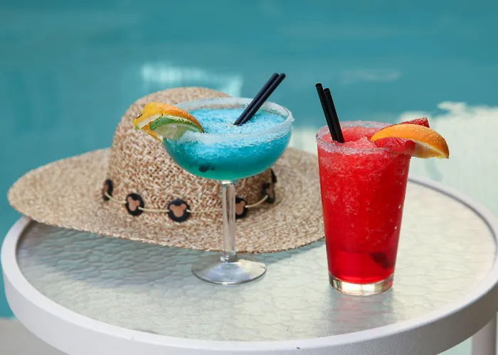 Desert Palms Hotel & Suites Anaheim Resort