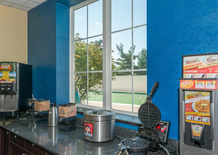 Comfort Inn & Suites Pottstown Eastern Gateway