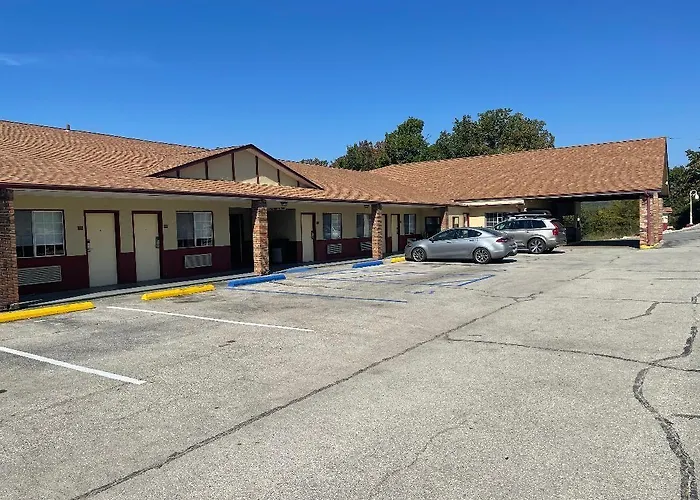 Village Inn Of Hardy