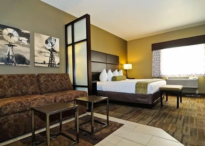 Best Western Plus Night Watchman Inn & Suites