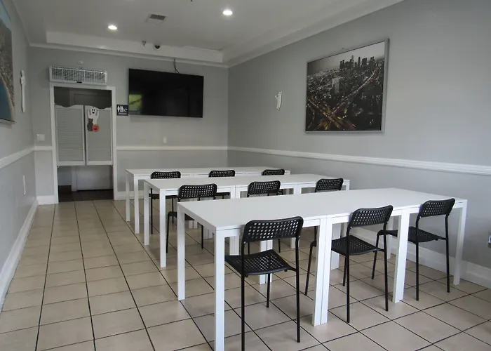 Capri Suites Anaheim