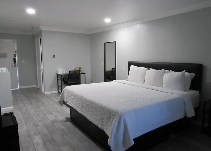 Capri Suites Anaheim
