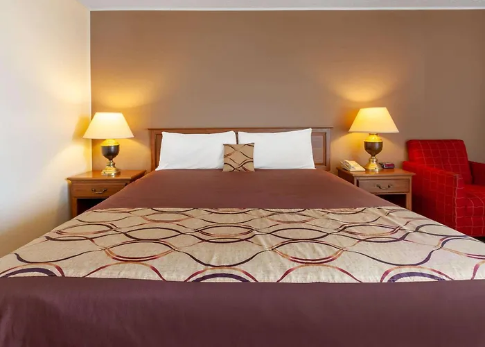 Travelodge By Wyndham Cleveland Airport