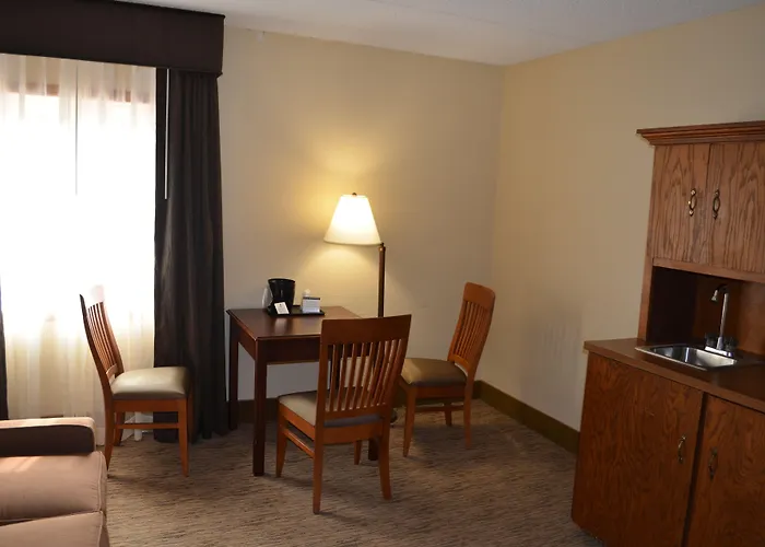 Crossroads Hotel & Event Center