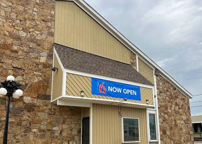 Motel 6 Ada Ok