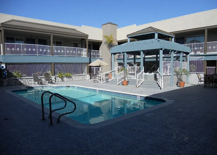 Wave Hotel Manhattan Beach