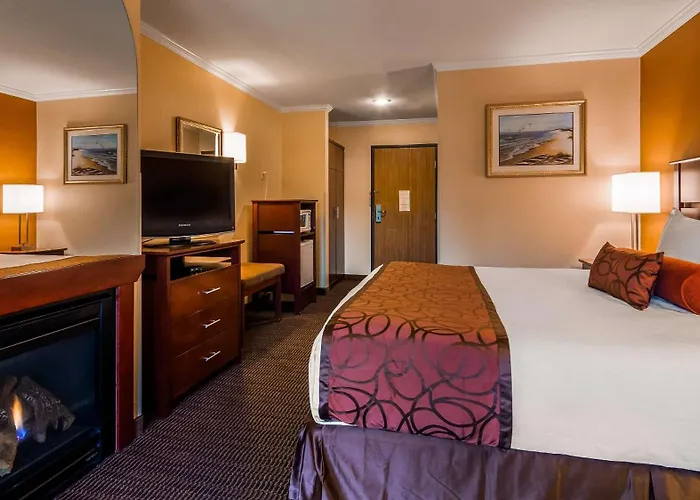 Best Western Plus Landmark Inn