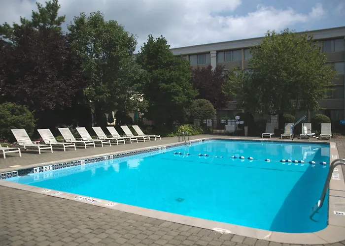 Holiday Inn & Suites Parsippany Fairfield By Ihg