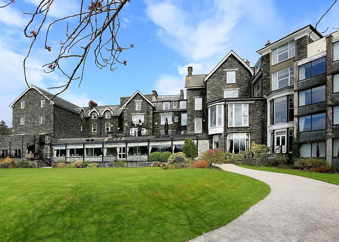 Macdonald Old England Hotel & Spa