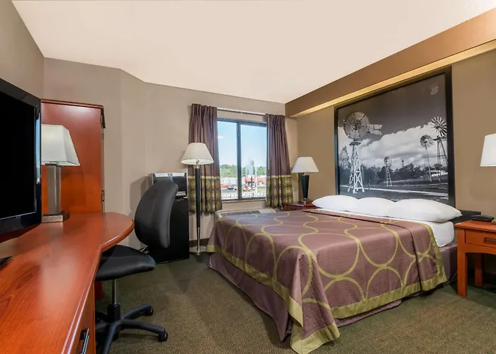 Super 8 By Wyndham Jasper Hotel