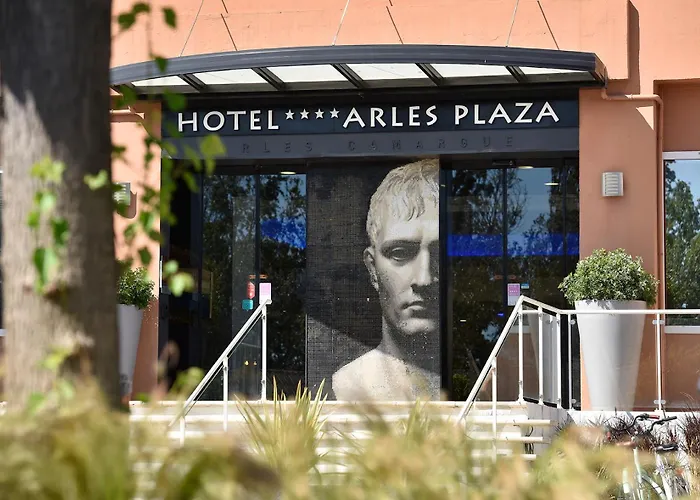 Hotel Arles Plaza