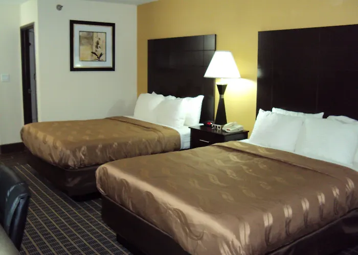 Quality Inn Carbondale University Area