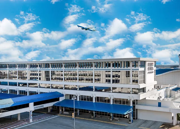 Four Points By Sheraton Huntsville Airport
