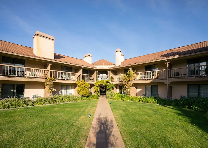 Half Moon Bay Lodge