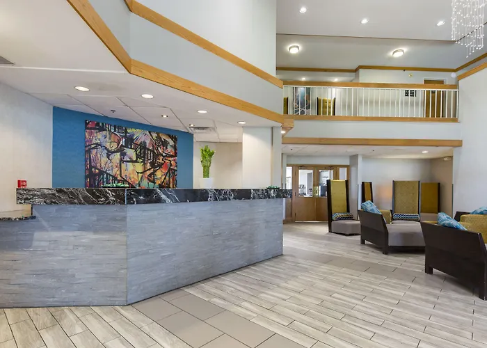 Greenstay Hotel & Suites Central