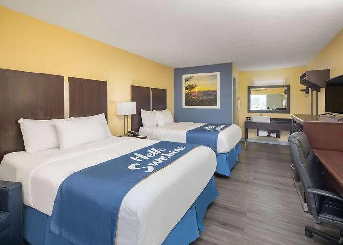 Days Inn By Wyndham Muscle Shoals