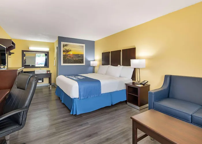Days Inn By Wyndham Muscle Shoals