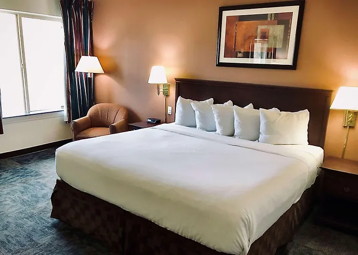 Ramada By Wyndham Spokane Valley