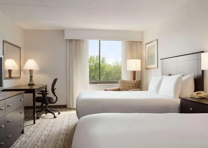 Doubletree By Hilton Bradley International Airport