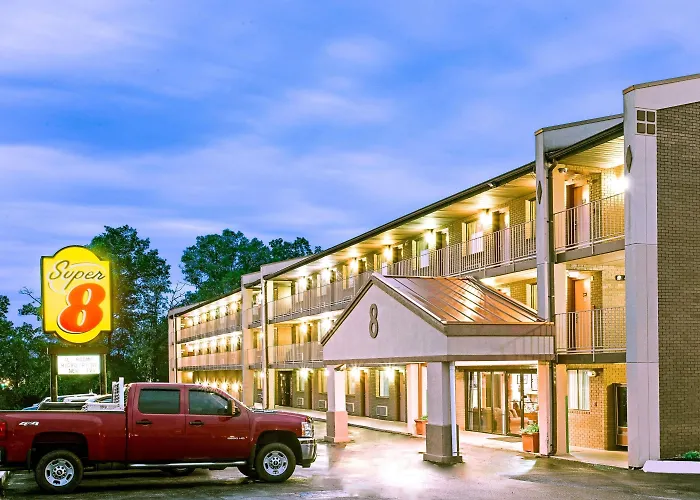 Super 8 By Wyndham Laurel